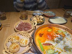 -洱火云南酸菜牛肉火锅(石景山当代商城店)