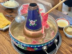 -毛辣果·贵州红酸汤牛肉火锅(西单店)