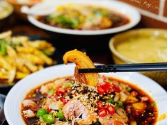 -朱大嘴肥肠血旺(福字街店)