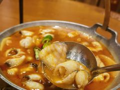 -老滇山寨•云南特色菜•地方菜•民族风情歌舞表演(金碧店)