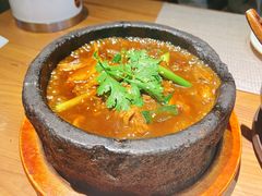 石锅菌菇闷牛肉-雀舞云南菜(乐客城店)