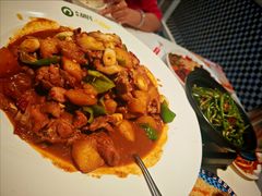 新疆大盘鸡-西域胡氏大盘鸡(新华胡杨风店)