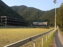 -梦娜斯庄园