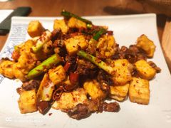 -云海肴·汽锅鸡·云南菜(天山百盛优客店)