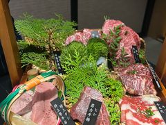 -山川小町·极番烧肉(新地假日广场店)