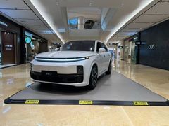 -理想汽车(世纪汇店)