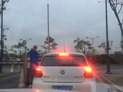 -奕欧来上海购物村停车场