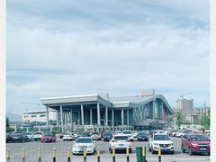 -霍尔果斯国门景区