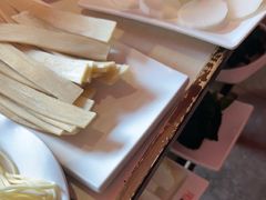 -思阁炭香火锅(学伟鑫城总店)