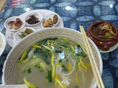 -桥香园云南过桥米线(金马碧鸡店)