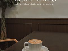 -留白咖啡(人民巷八号大院店)