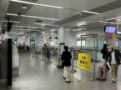 -昆明火车站(地铁站)