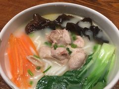 鸡汤米线-云海肴云南菜(花园城店)