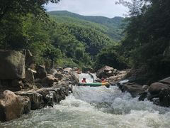 -虎啸峡漂流