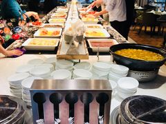 -满江红四季餐厅 · 国家五钻级酒家(新纪元大酒店店)