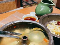 -云海肴·汽锅鸡·云南代表菜(天山百盛优客店)