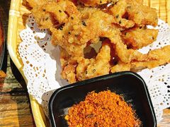 -老牌坊云南鱼豆花火锅(爱建店)