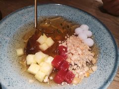 -蜜桃餐厅·伴山(湖滨商业街店)