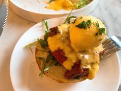 疯狂手撕牛肉班尼迪克蛋-The Rug Cafe(王府中环店)