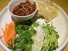 -关东小磨东北菜(上海长风大悦城店)