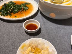 -HOMES上海本帮菜(襄阳公园店)