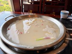 -老来福·非遗酸汤兔(凯旋路店)