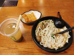 -鑫花溪牛肉米粉(凤凰街创始总店)