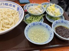 -门框胡同百年卤煮(新街口店)