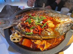 -鸣记脆皮烤鱼·海鲜烤鱼(三八广场店)