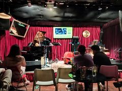 -东岸Cafe 爵士俱乐部