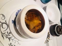 姬松茸煲老鸽-同庆楼(花园店)