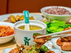 -老乡鸡(上海白玉兰广场店)