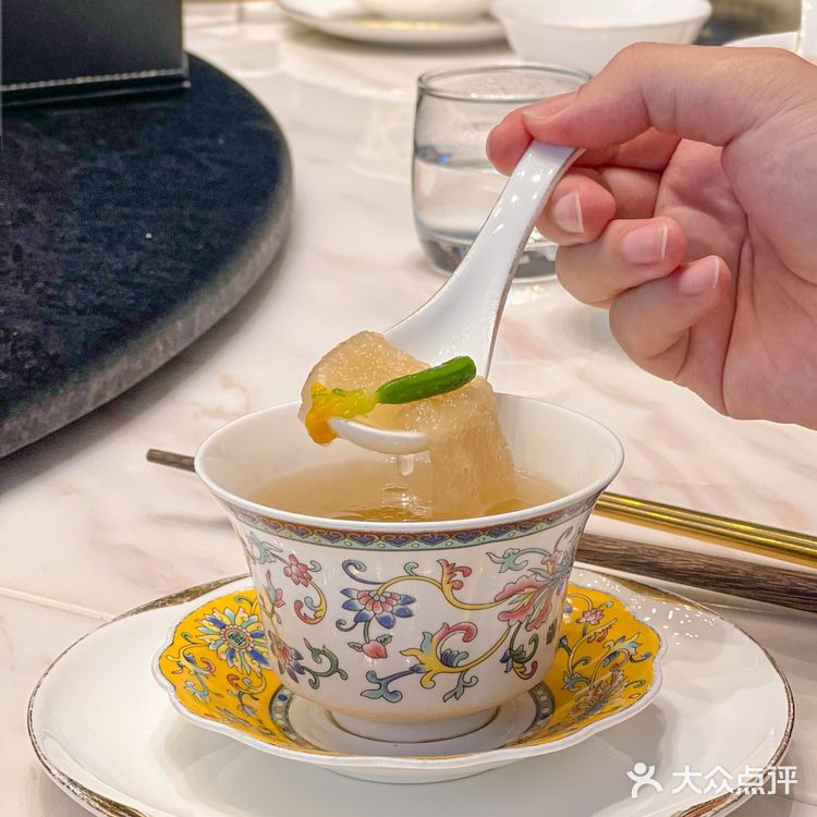 成都这家黑珍珠餐厅💍现淋水煮牛肉香满屋❗️