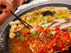 双色鸳鸯鱼头王-望湘园·洞庭渔宴(浦江欢乐颂店)