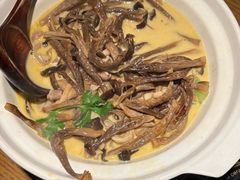 -吃饭皇帝大(长宁龙之梦店)