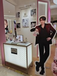 -奥伦纳素Erno Laszlo