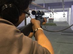 -都市枪神实弹射击俱乐部