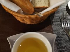-卡普里披萨·牛扒·下午茶