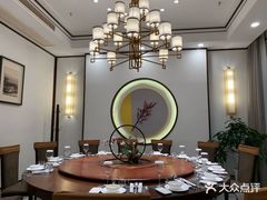 包厢-千滋百味·醉江澜花园餐厅(街道口店)