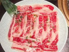 -山川小町·极番烧肉(新地假日广场店)