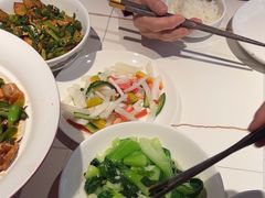 -阿瓦山寨·湘菜现炒·剁椒鱼头王(咸阳总店)