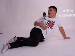 -金夫人化妆摄影职业培训学校