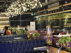大堂-AK47烤羊腿串吧(柳浪家园店)