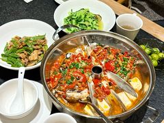 -鱼鲜饭香·招牌汽锅剁椒鱼头王