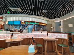 -诚铭记·虾仁汤包·成都小吃(融创店)