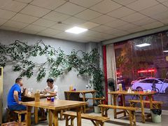 大堂-烧烤佬(新基路店)