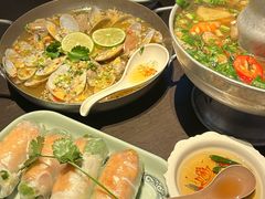 -大头虾越式风味餐厅(光明广场店)