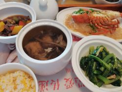 -喜喜·全套房月子会所(罗宾森广场店)