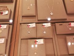 -华夏典当行(龙德广场店)