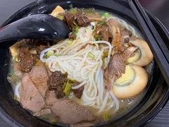 -花溪巷牛肉粉(泉城路店)